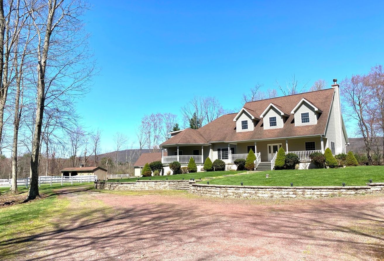 Lewith & Freeman Featured Listing Private, Country Estate in Drums